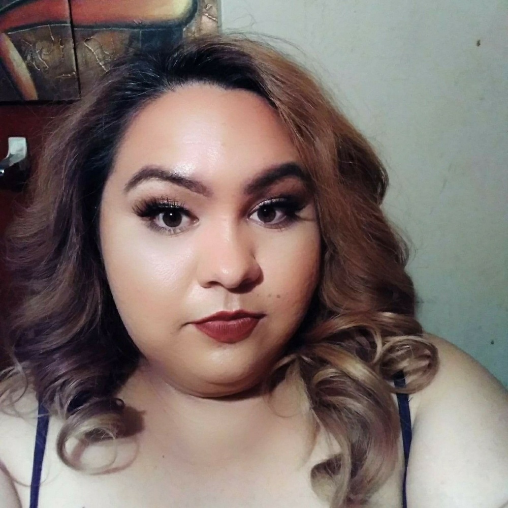 Meet your Posher, Yedia2ndlifeboutique